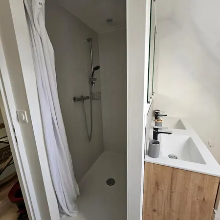 S Proche Circuit 24h Bed & Breakfast *