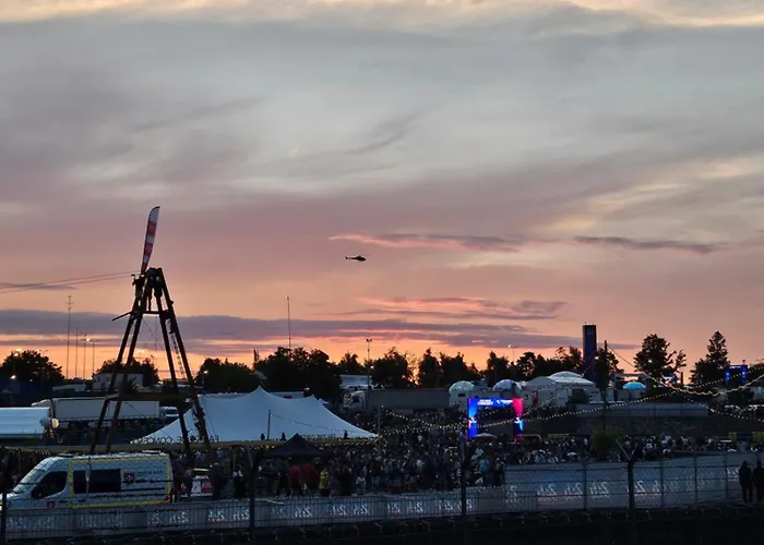 Couette-café S Proche Circuit 24h