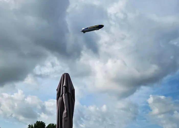 Couette-café S Proche Circuit 24h *